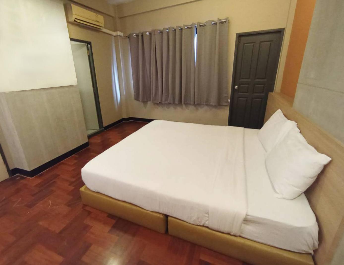 Go Inn Silom โกอินน์ สีลม - สถานีรถไฟฟ้าเซนต์หลุยส์ Bangkok Luaran gambar